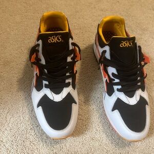 ASICS tiger gel kayano trainer